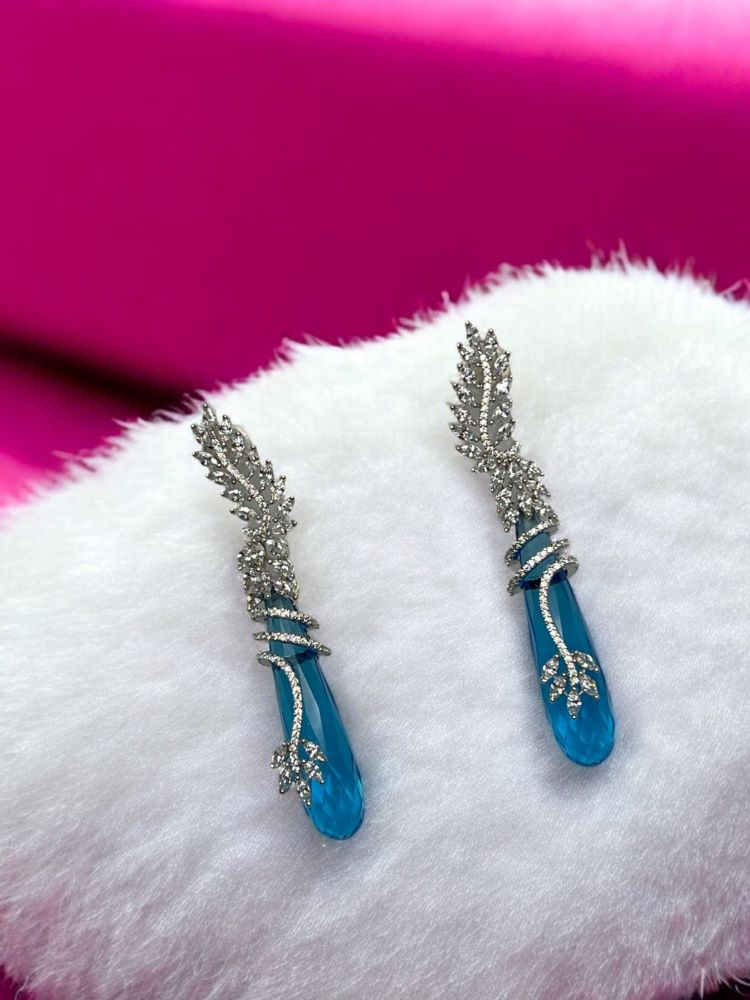 Turquoise Sanya Dangler