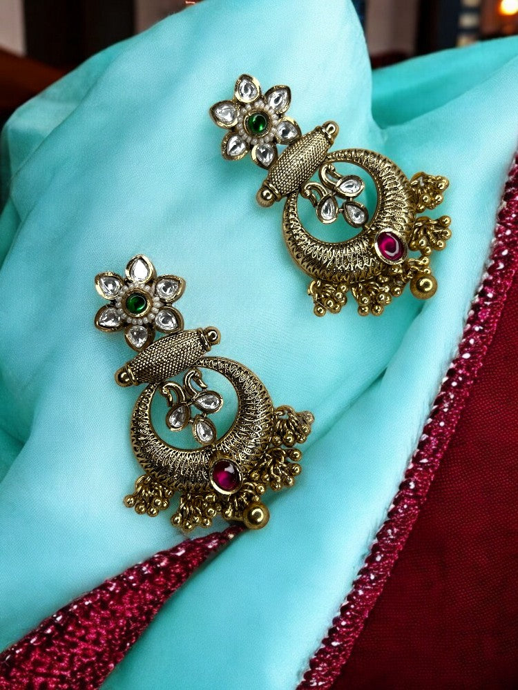 Golden Arunima Dangler