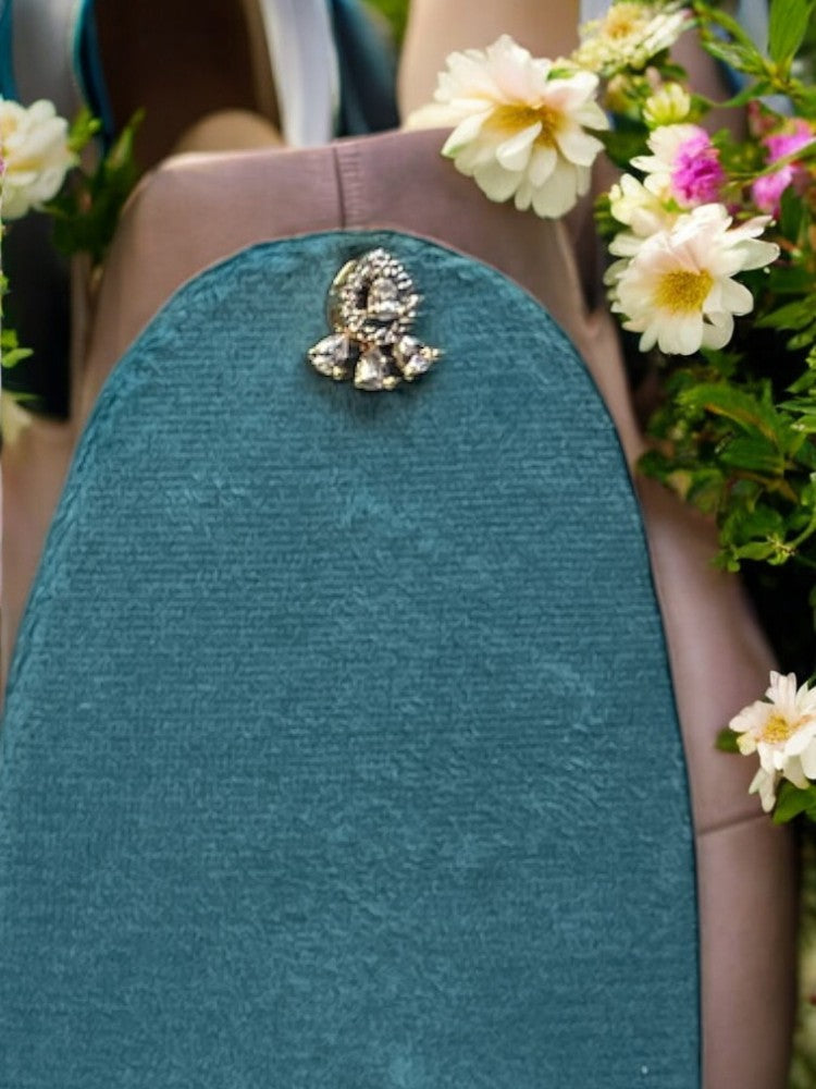 Kamakshi Mangalstura with Studs