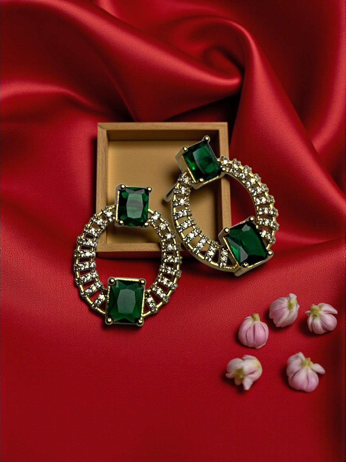 Emerald Gold Vamika American Diamond Necklace Set